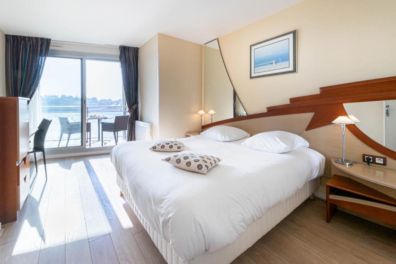 Le Crystal Dinard Plage Luaran gambar