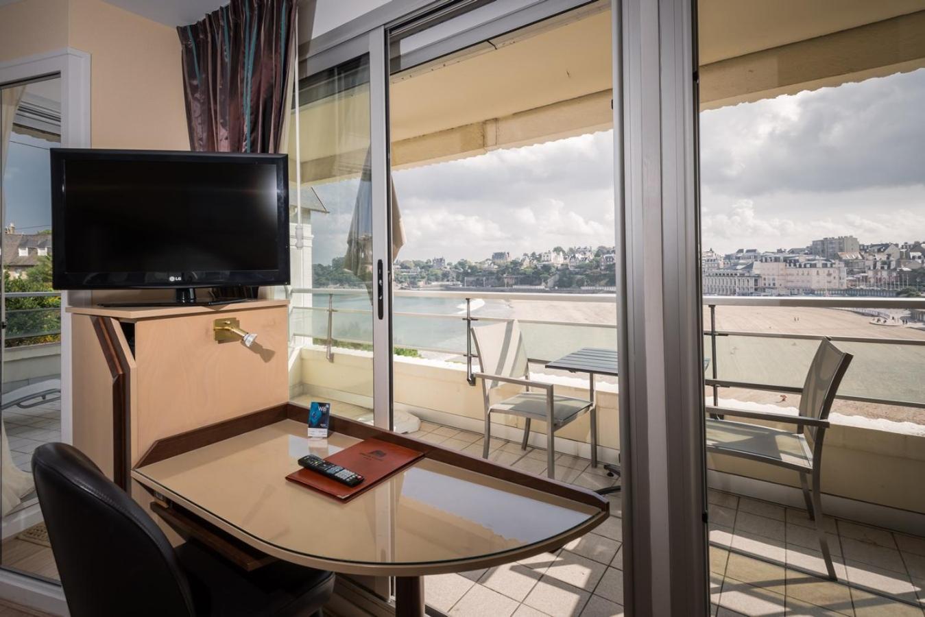 Le Crystal Dinard Plage Luaran gambar