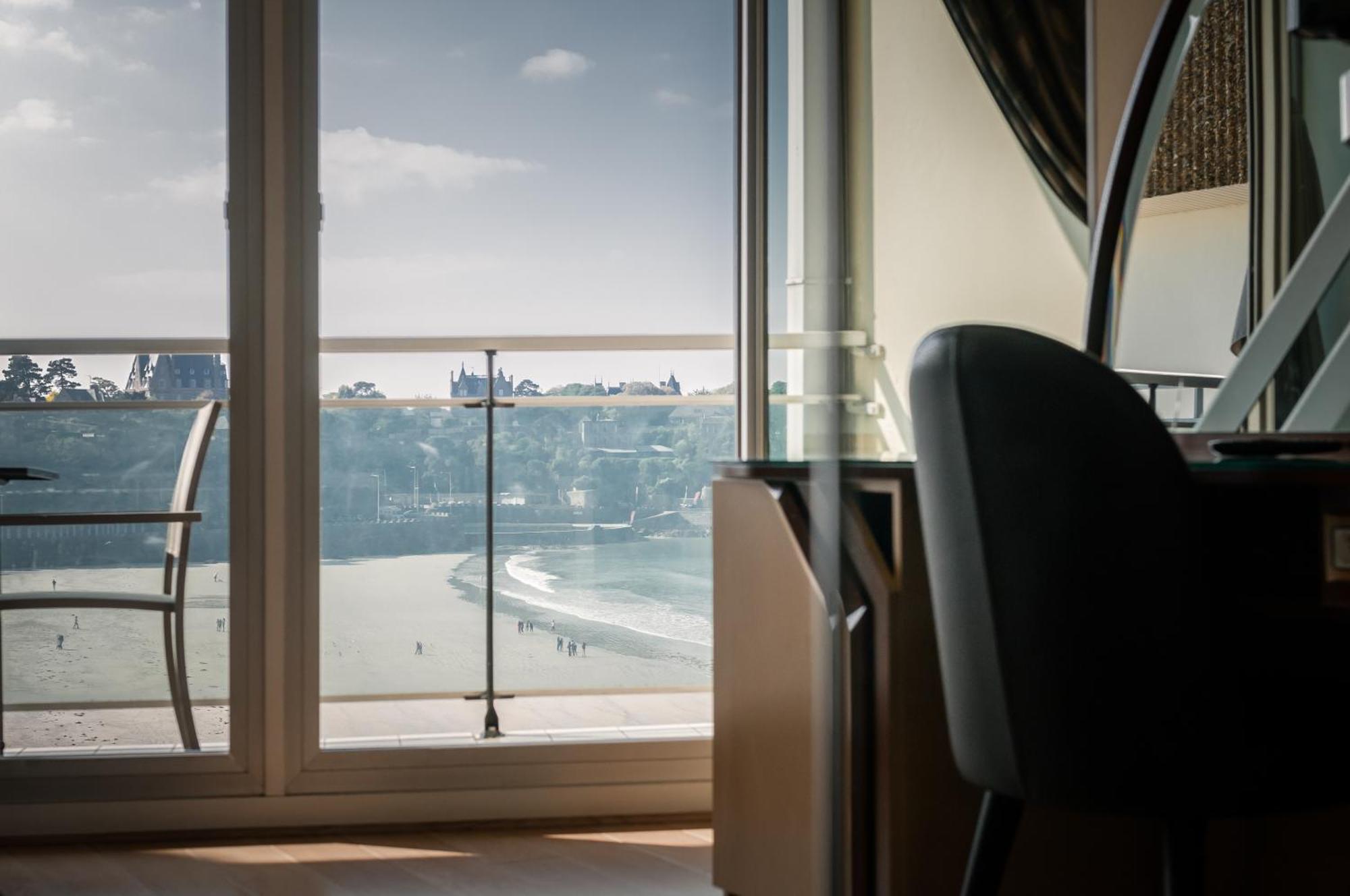 Le Crystal Dinard Plage Luaran gambar
