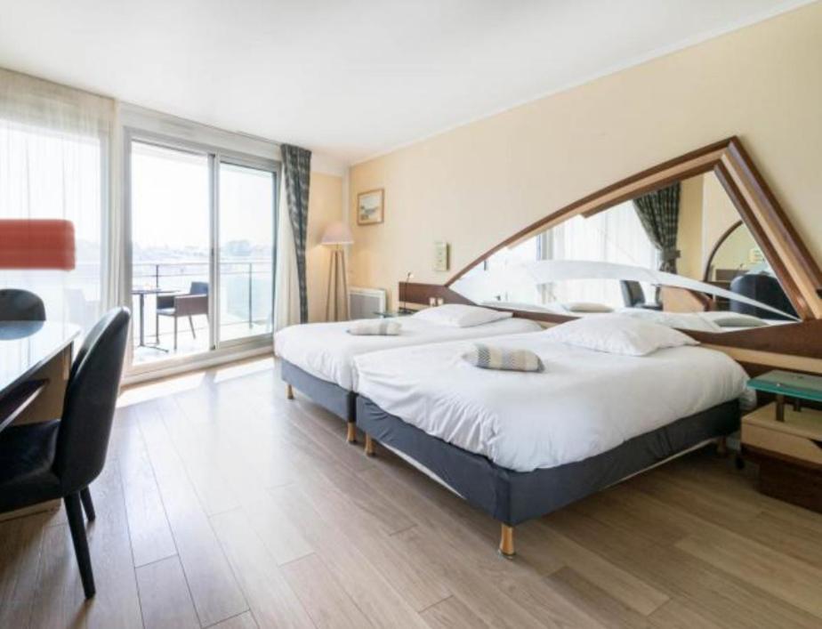 Le Crystal Dinard Plage Luaran gambar
