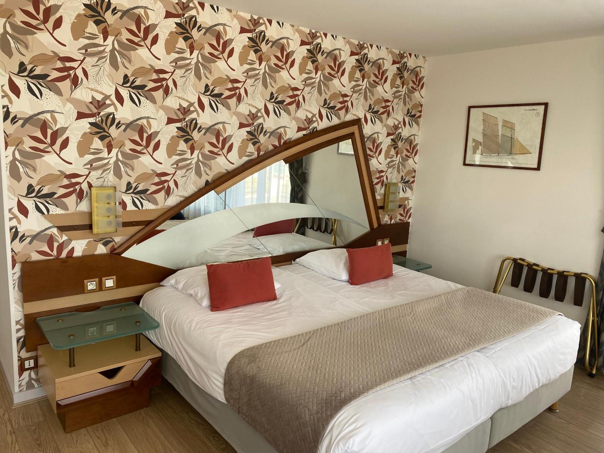 Le Crystal Dinard Plage Luaran gambar