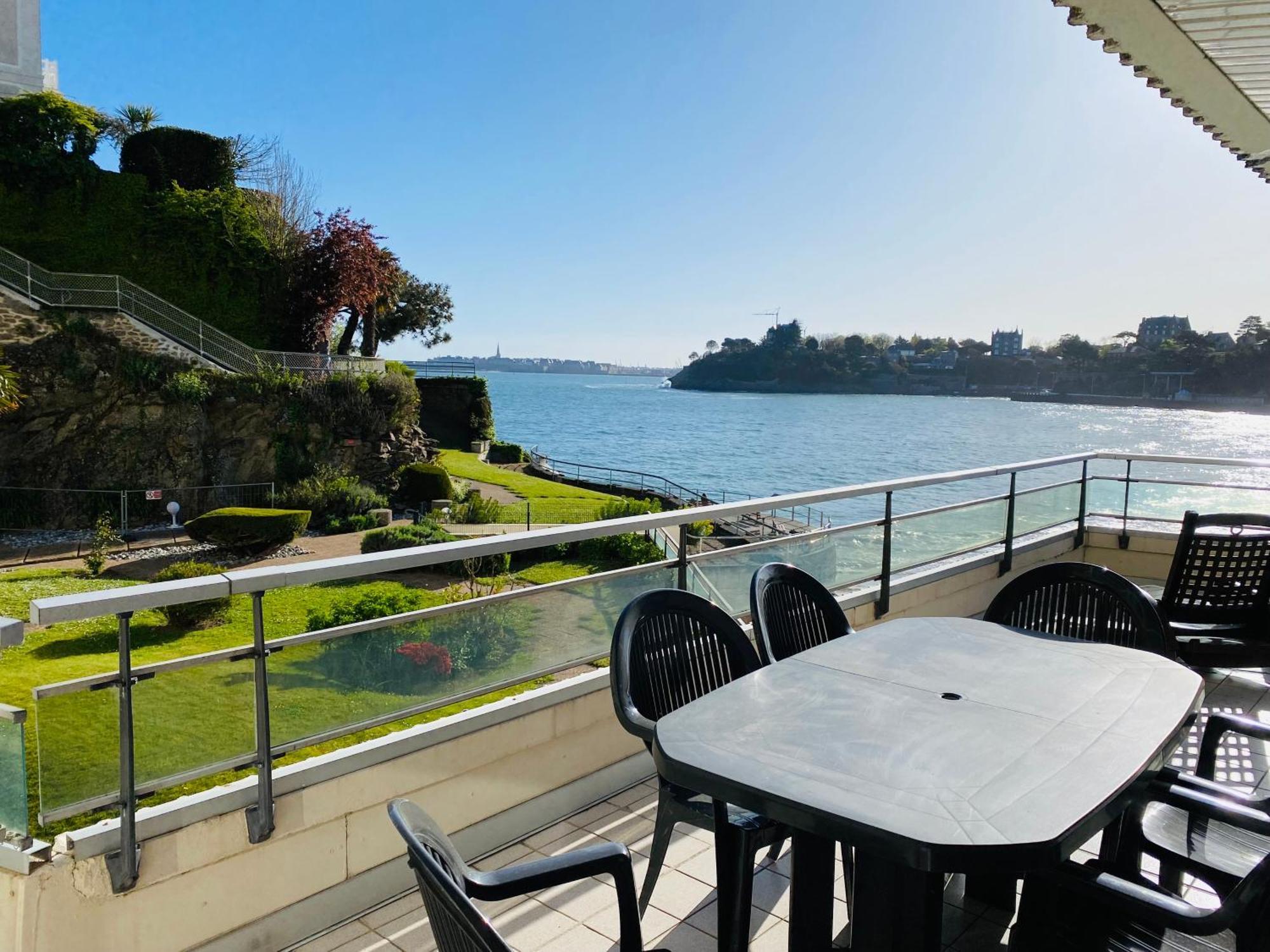 Le Crystal Dinard Plage Luaran gambar