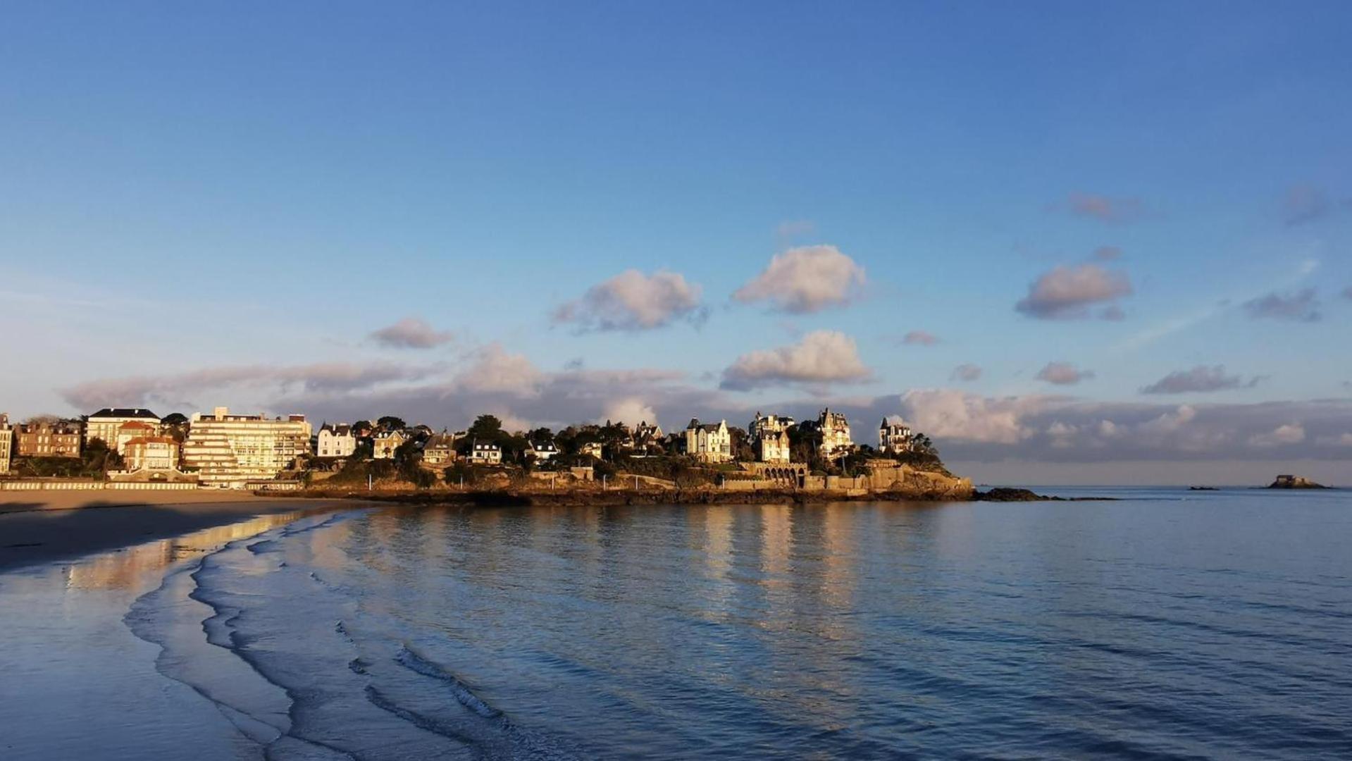 Le Crystal Dinard Plage Luaran gambar